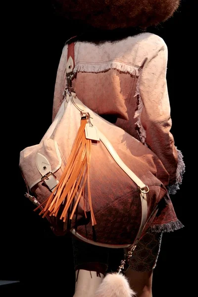 Look 55